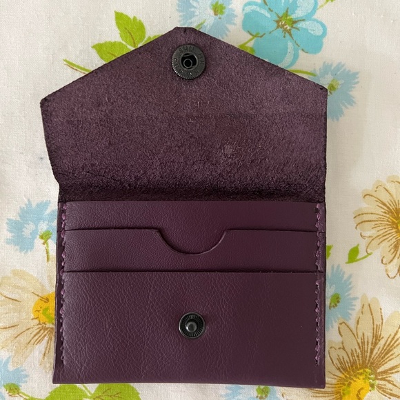 Handmade Genuine Leather Wallet - Picture 2 of 5